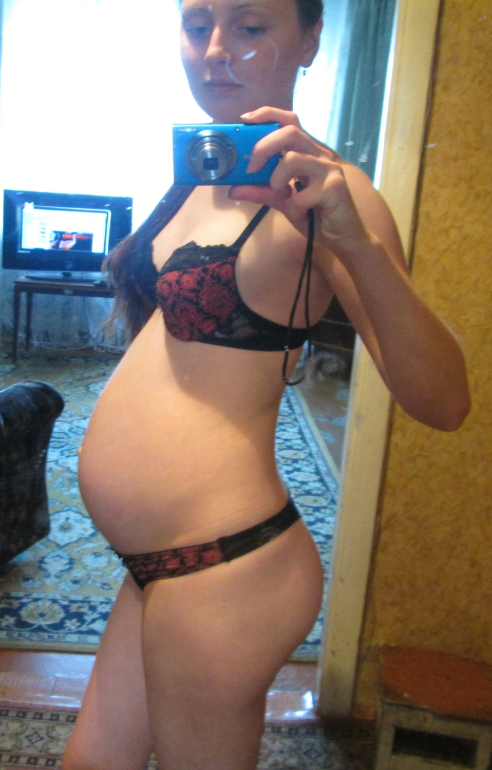 18 недель живот маленький. беременная маленький животик. живот на 7 месяце.