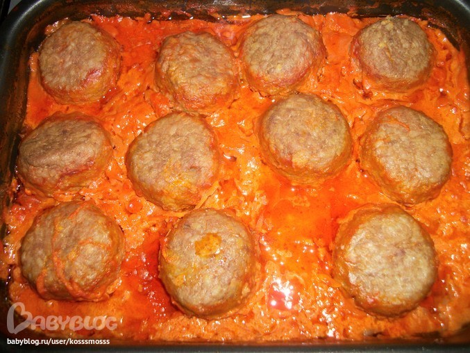 Тефтели с подливкой в духовке в томатно сметанном соусе рецепт с фото пошагово