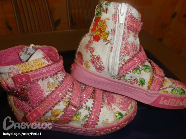 спорт тапочки LELLI KELLY цена -1000тр.размер 29