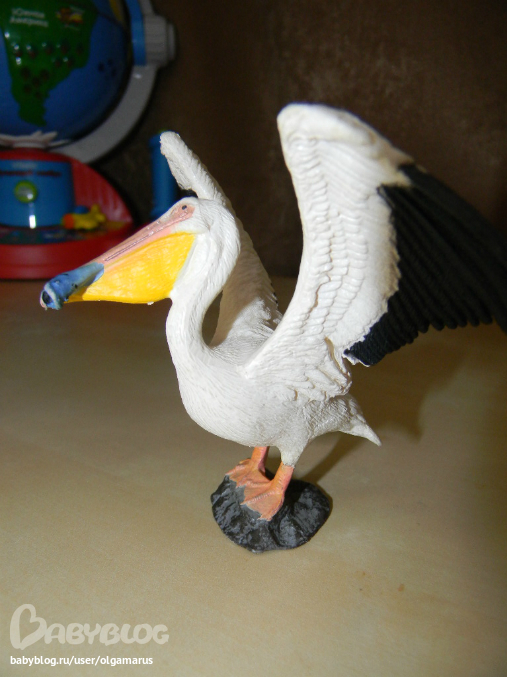 Фигурки птиц...