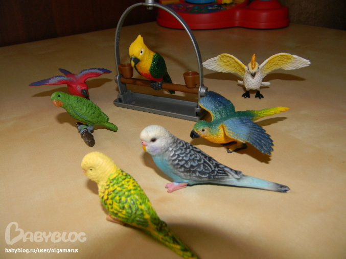 Фигурки птиц...