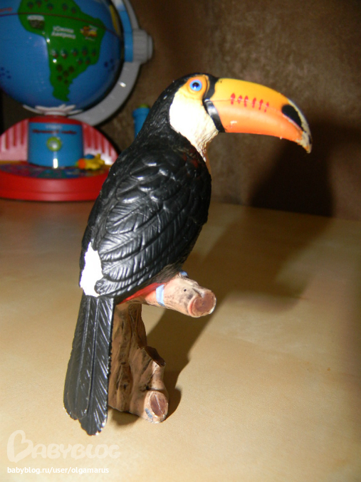 Фигурки птиц...