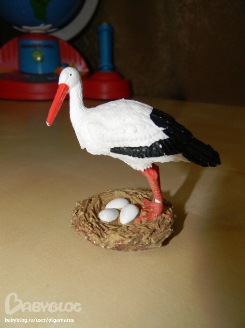 Фигурки птиц...