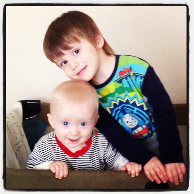 А между тем