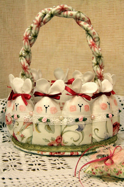 Пасхальная корзинка с зайцами. | форум Babyblog