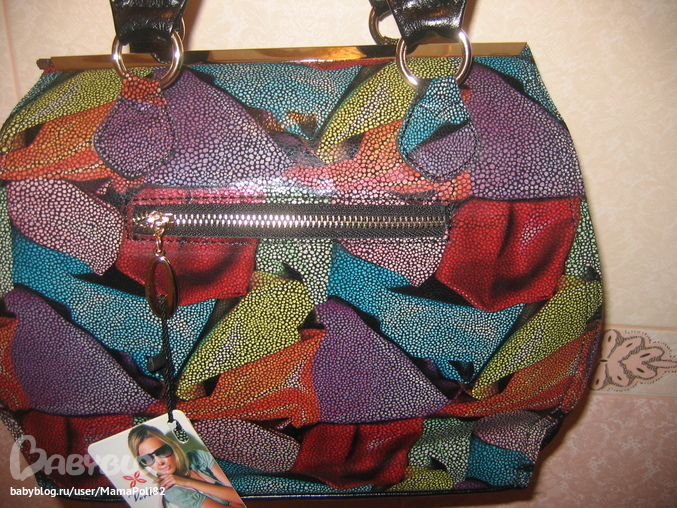 Хвастики по доступным сумочкам.